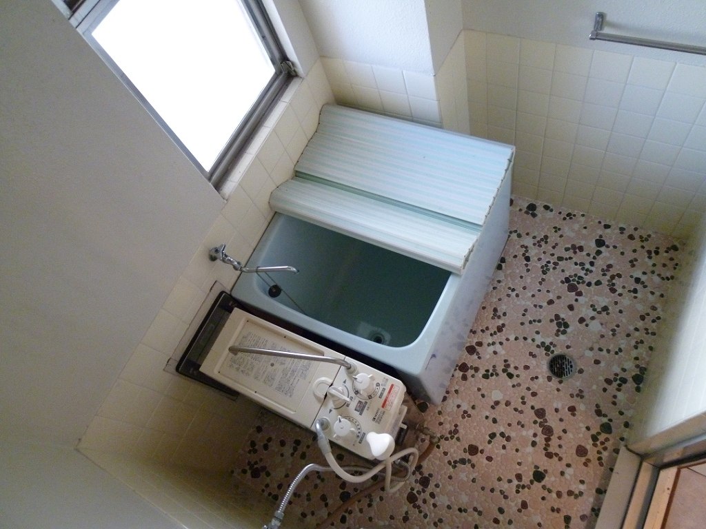 Bath. Reference photograph