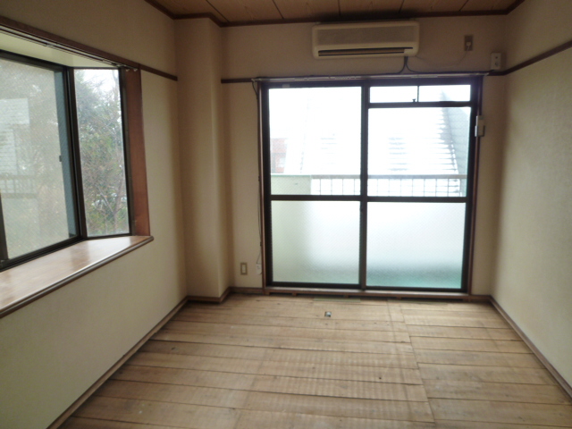 Living and room. Reform in