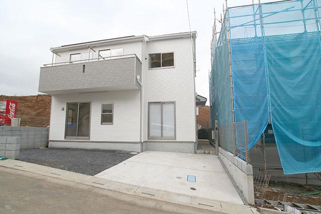 Local appearance photo. Local (10 May 2013) Shooting