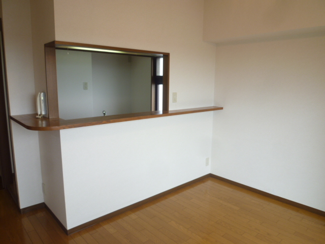 Living and room. Same property, It is a photograph of another room