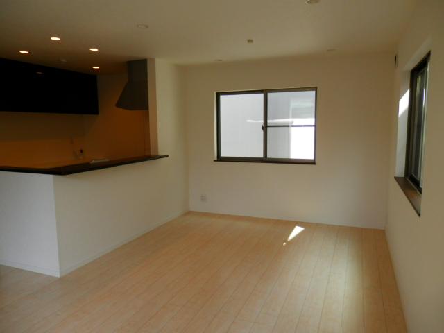 Living. Local (August 2013) Shooting