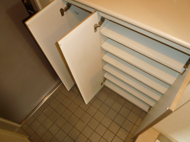 Entrance. It is another room of the same type.