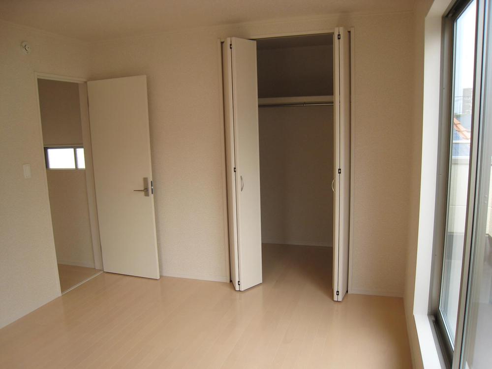 Same specifications photos (Other introspection)