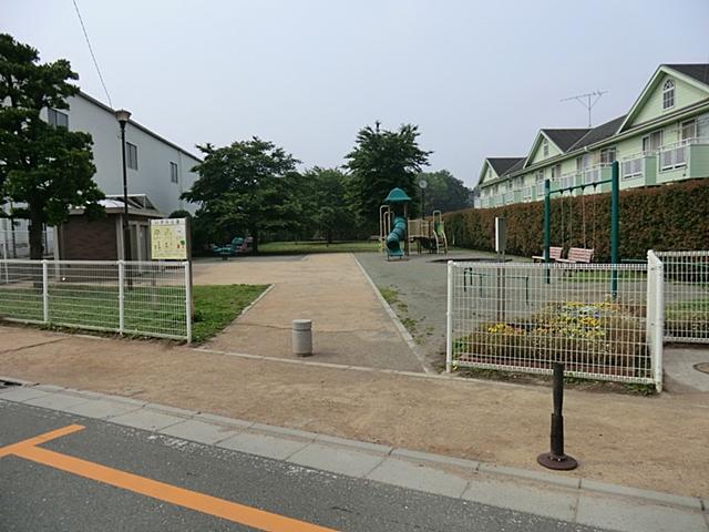 park. 260m to Izumi Park