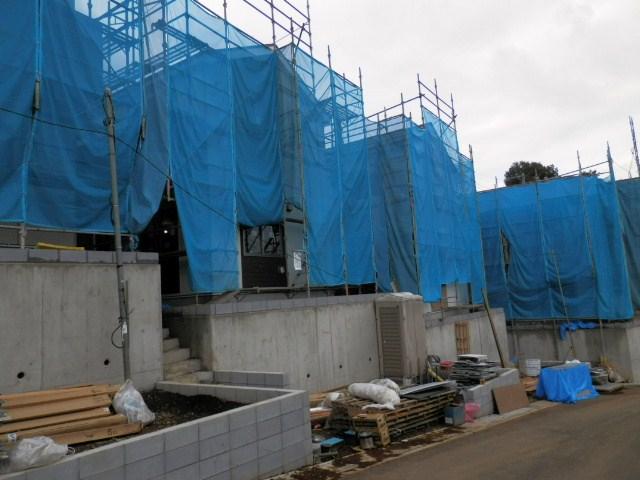 Local appearance photo. Local (10 May 2013) Shooting