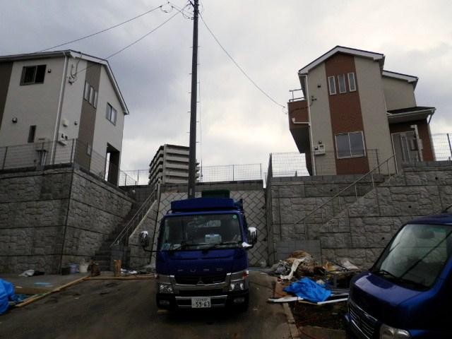 Local appearance photo. Local (10 May 2013) Shooting