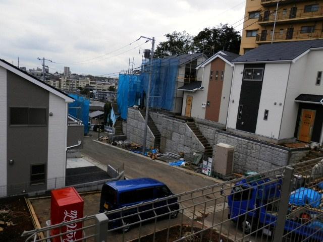 Local photos, including front road. Local (10 May 2013) Shooting