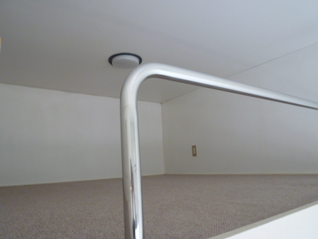 Other room space. Loft (It is a photograph of the room in a separate building)