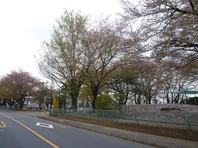 park. 858m until Kitaasaka park