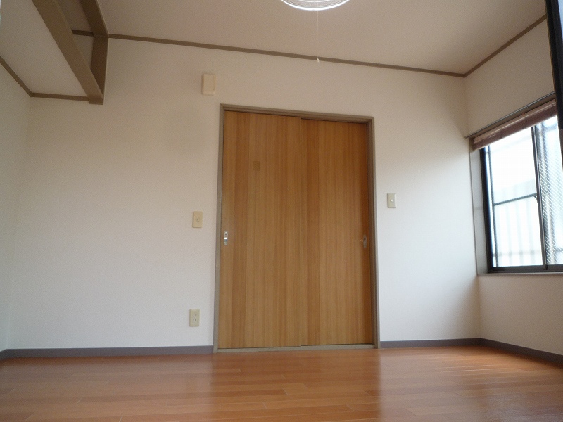 Other room space. Another Room No. reference photograph