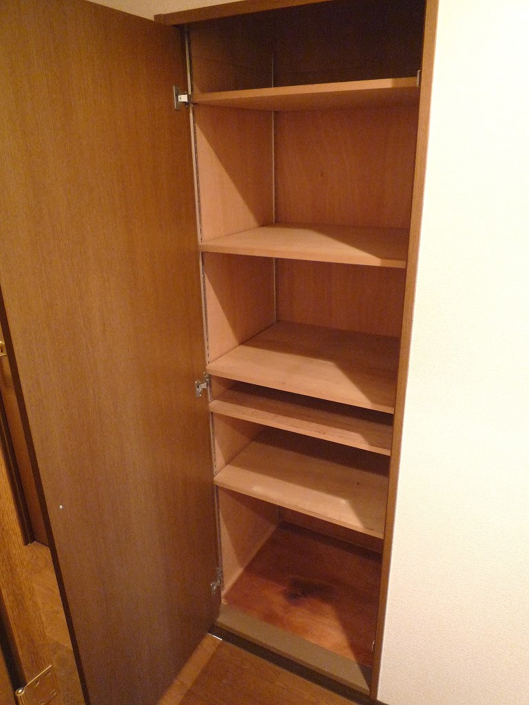 Receipt. Reference photograph