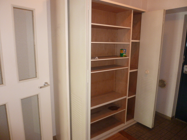 Receipt. It is another room of the same type. 