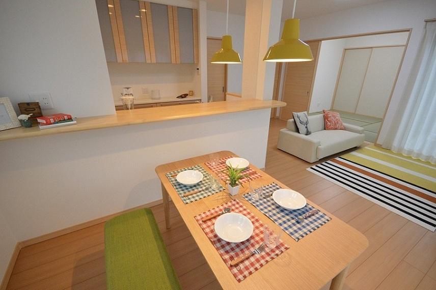 Living. Indoor (12 May 2013) Shooting