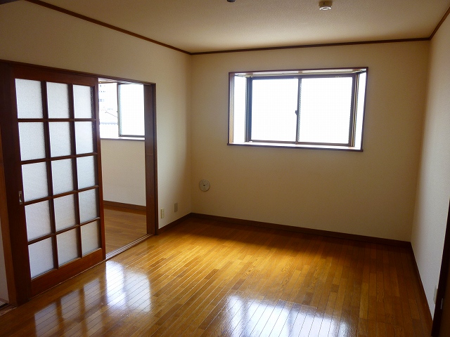 Living and room. ※ The same type image