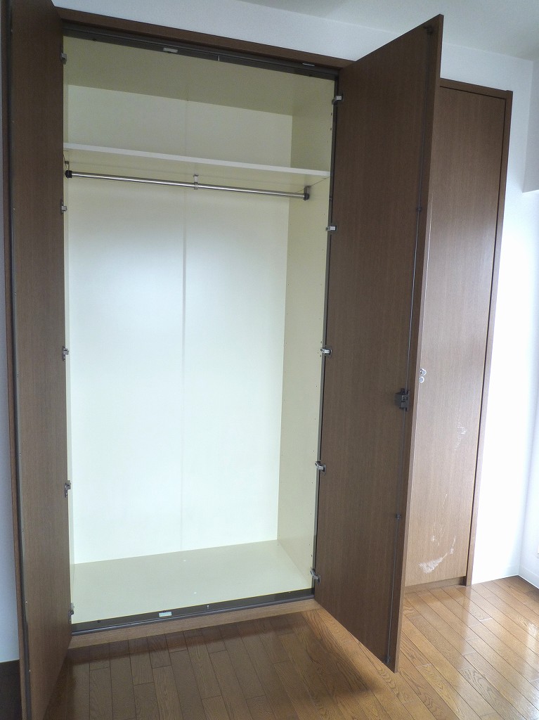 Receipt. Same property reference photograph