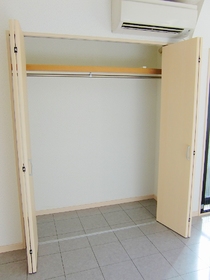 Other. ◆ Large storage space ◆