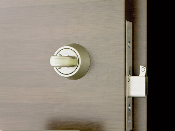 Other.  [Thumb turn turning measures] Adopt a difficult crime prevention thumb also be unlocked using a tool such as a wire from the outside. (Same specifications)