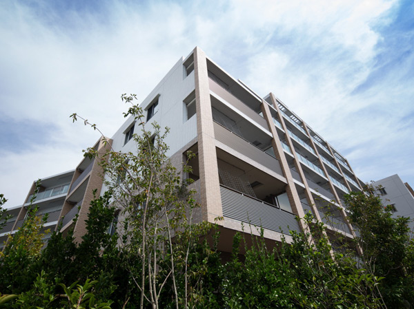 Buildings and facilities. Exterior photo (September 2013 shooting)