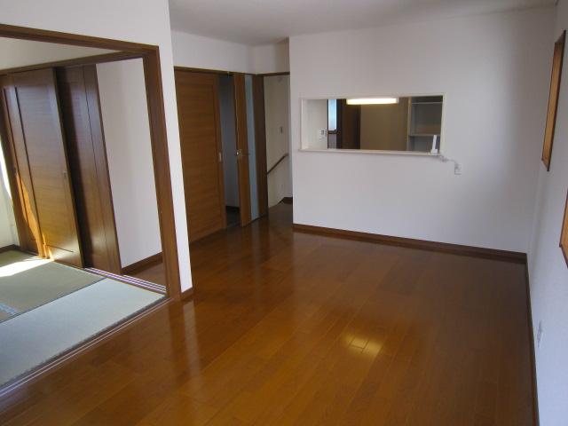 Living. Room (August 2013) Shooting