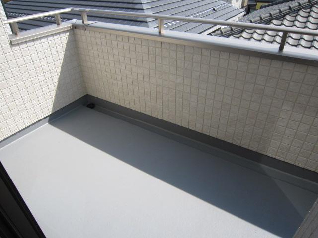 Balcony. Local (August 2013) Shooting