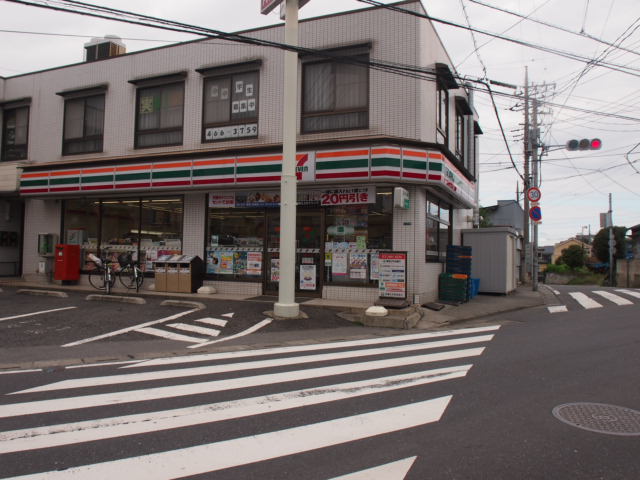 Convenience store. Seven-Eleven Asaka Hizaori the town store (convenience store) to 334m