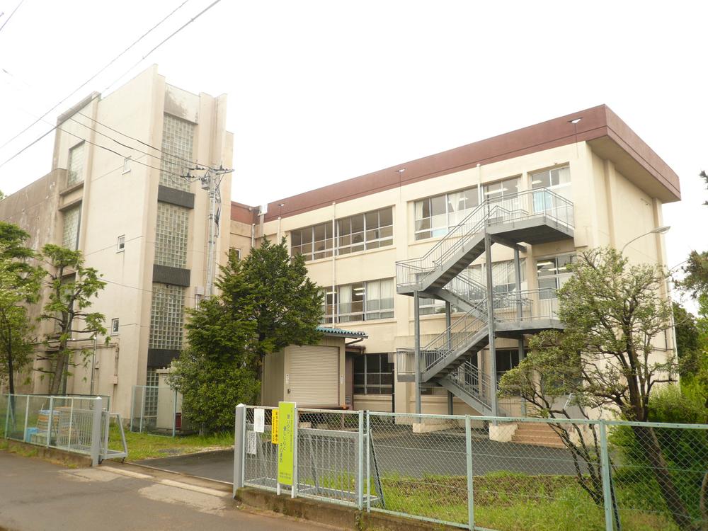 Junior high school. Asaka 880m to stand second junior high school