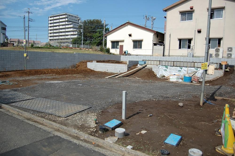 Local appearance photo. Local: 2013 October