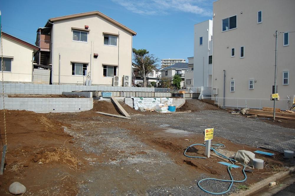 Local appearance photo. Local: 2013 October