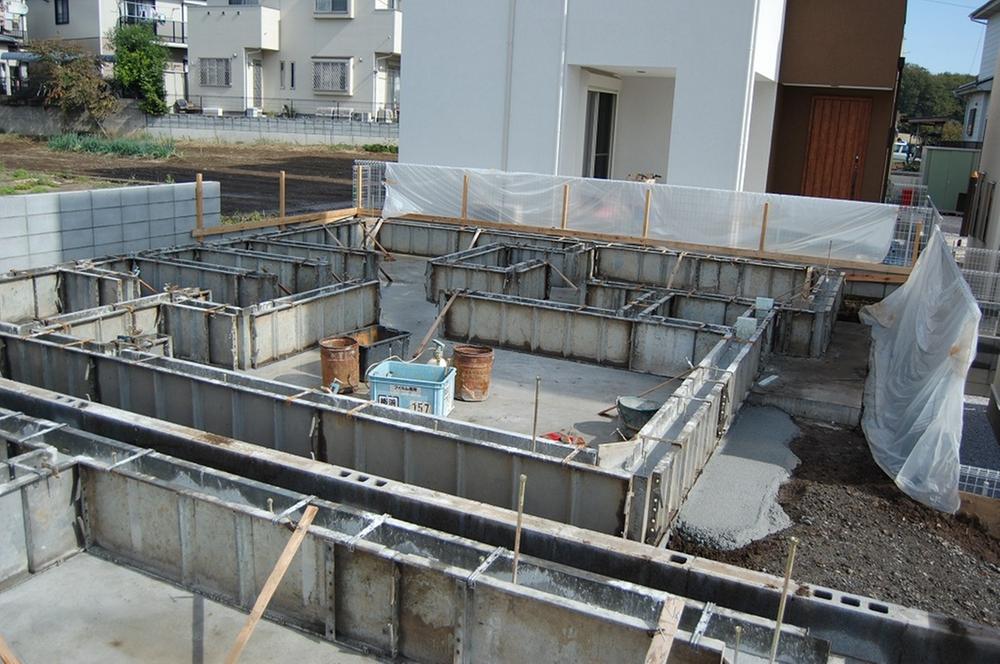 Local appearance photo. Local 3 Building Foundation: 2013 October