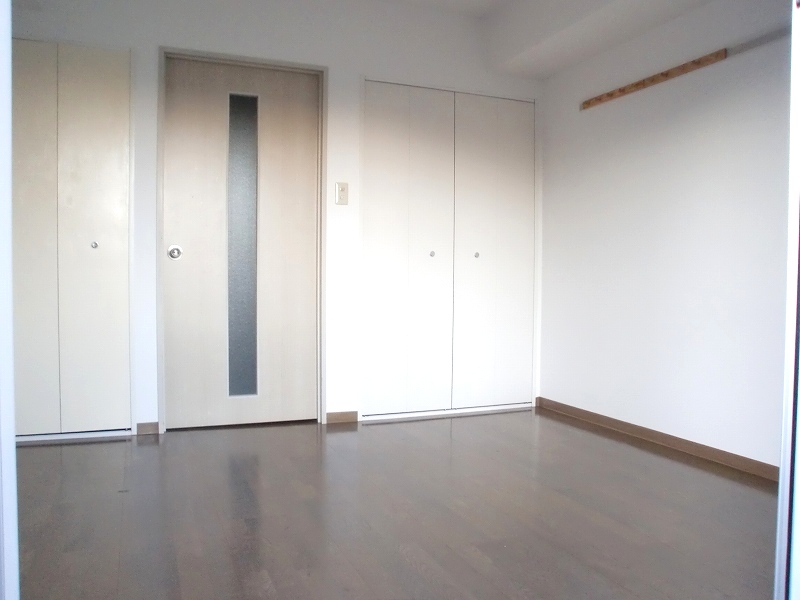 Living and room. Reference photograph