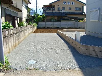 Local photos, including front road. Local (June 2013) Shooting