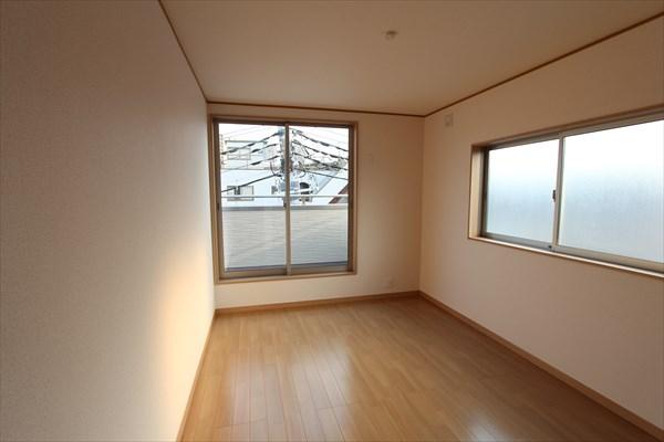 Non-living room. Local (August 2013) Shooting