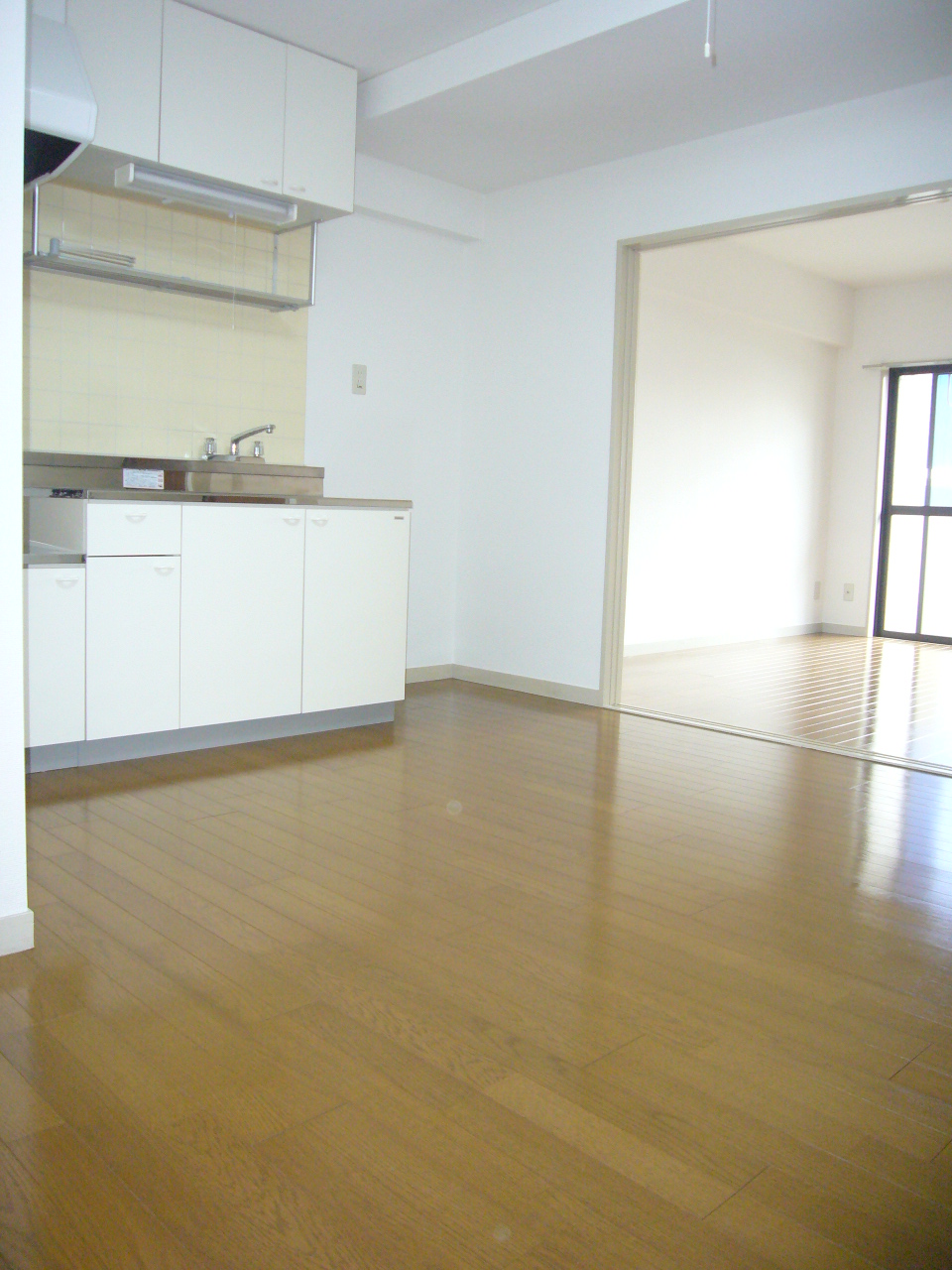 Living and room. Other Room No. ☆ living