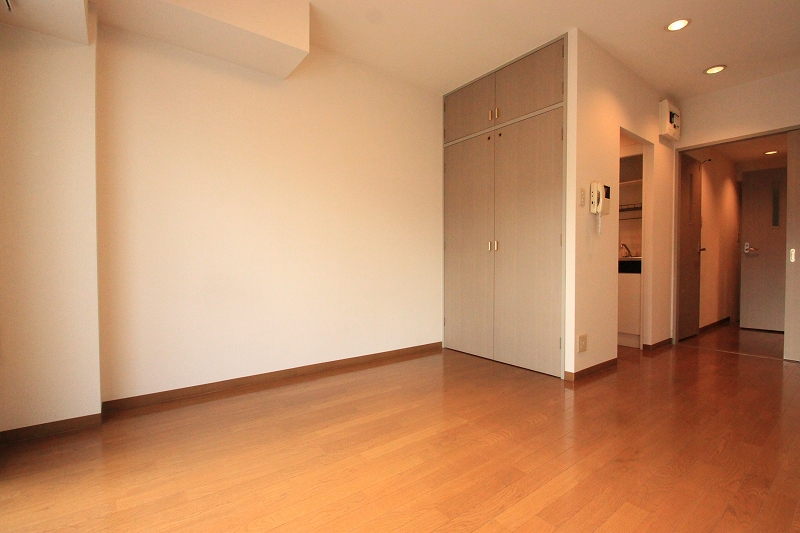 Other room space.  ■ Same apartment For indoor photos of similar