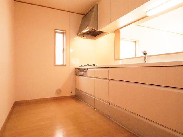 Kitchen. Indoor (September 2013) Shooting