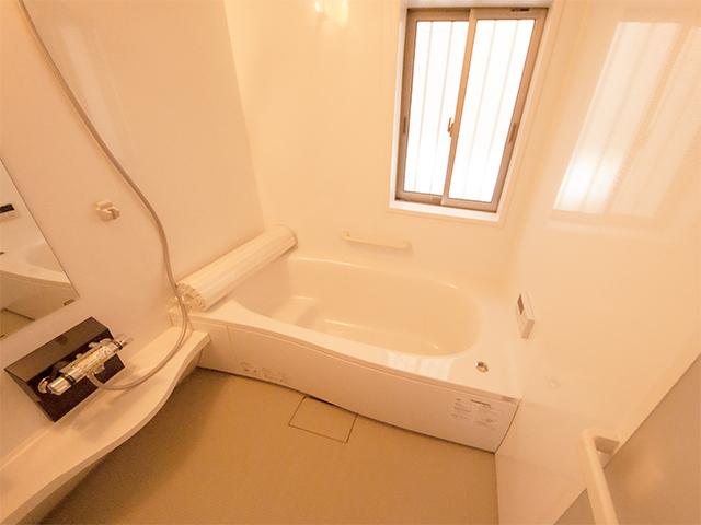 Bathroom. Indoor (September 2013) Shooting