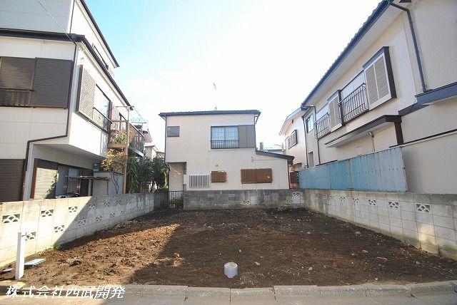 Local appearance photo. Local (12 May 2013) Shooting