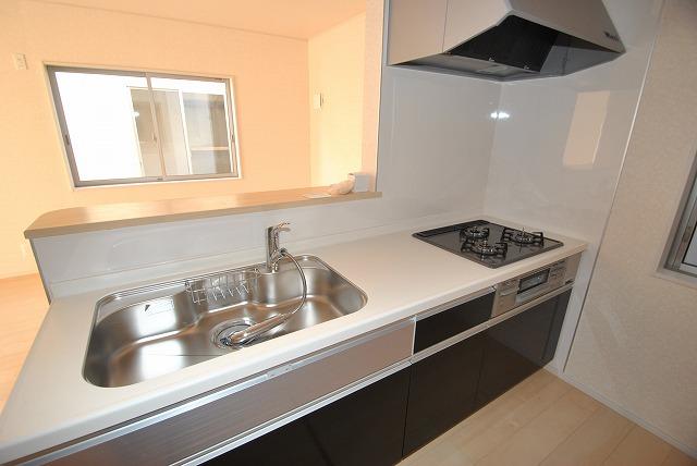 Kitchen. Indoor (12 May 2013) Shooting  [Building 2] 