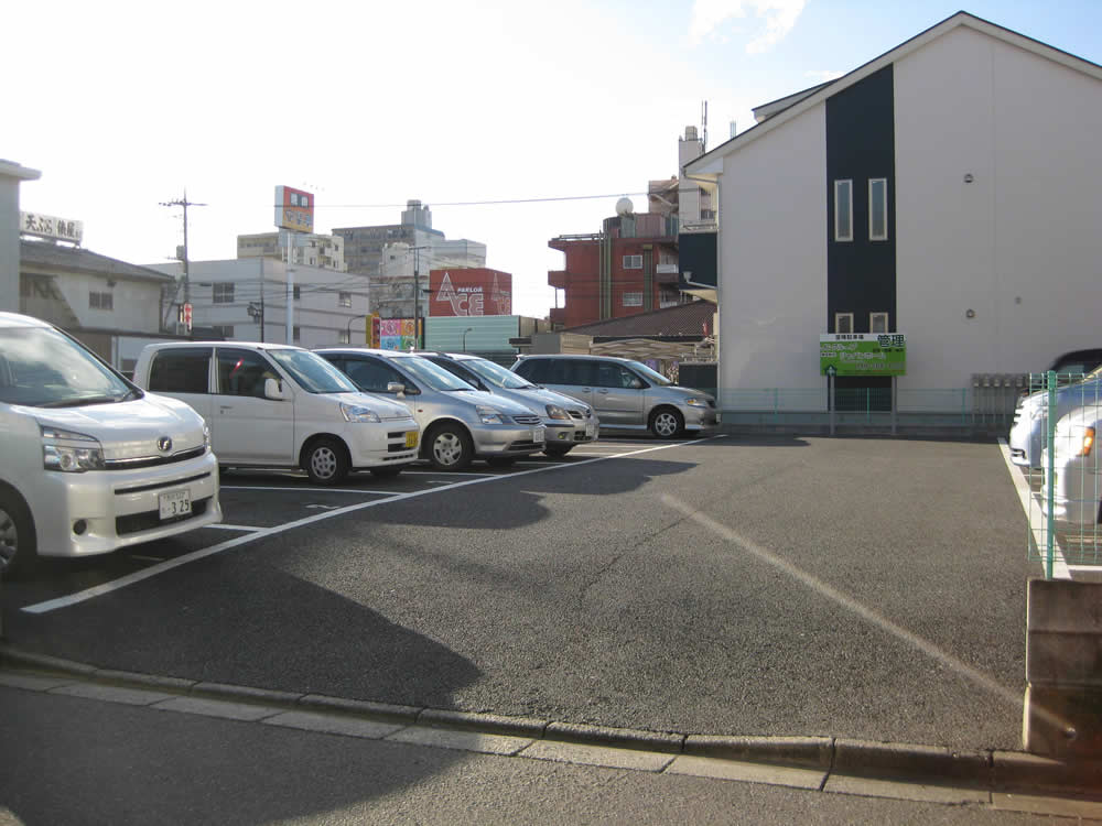 Other. Nearby parking (located in front of the eye)