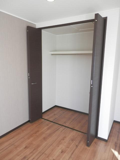 Receipt. Local (11 May 2013) Shooting