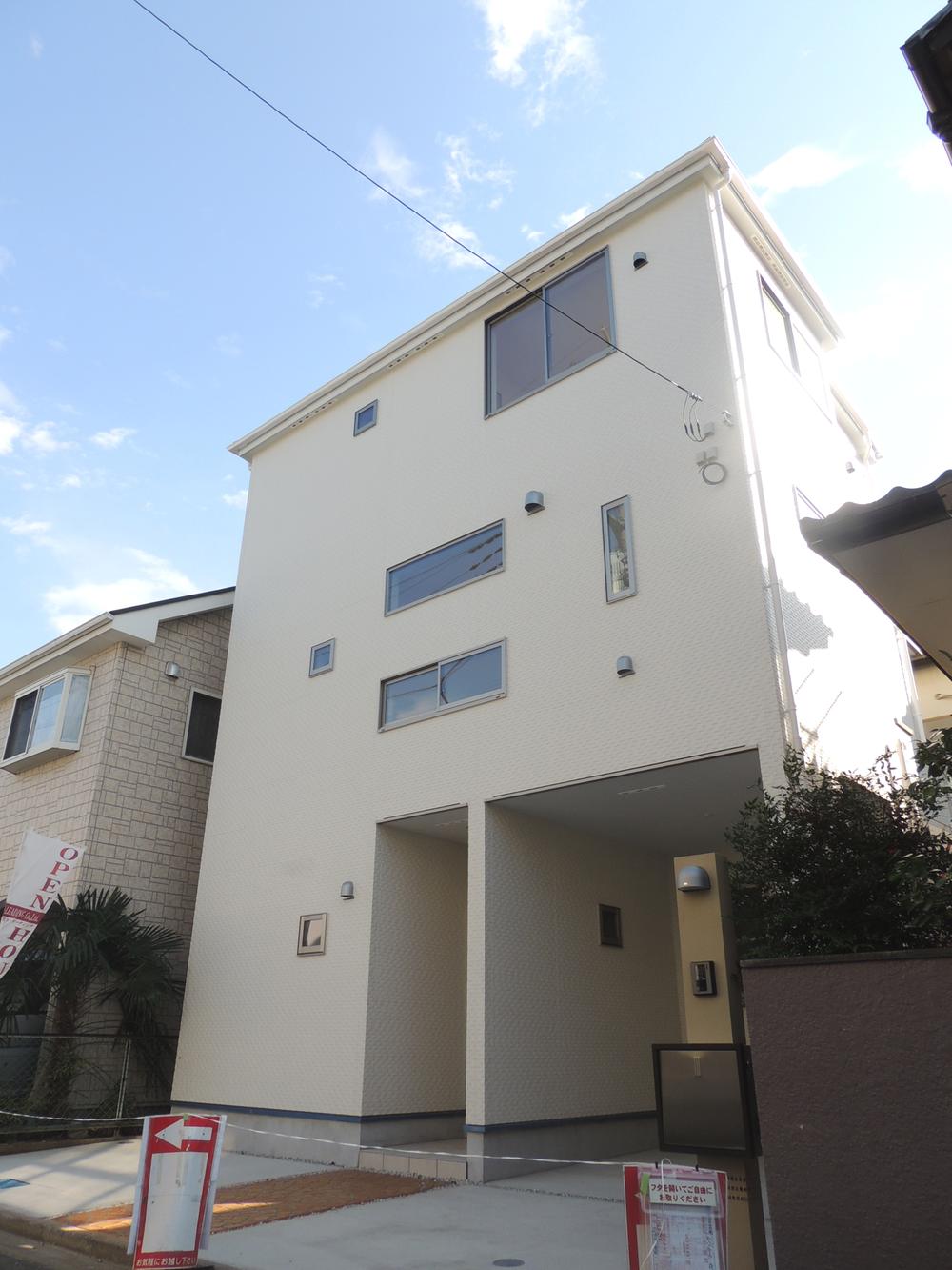 Local appearance photo. local