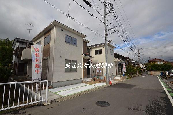 Local photos, including front road. Local (10 May 2013) Shooting [The entire photo] 