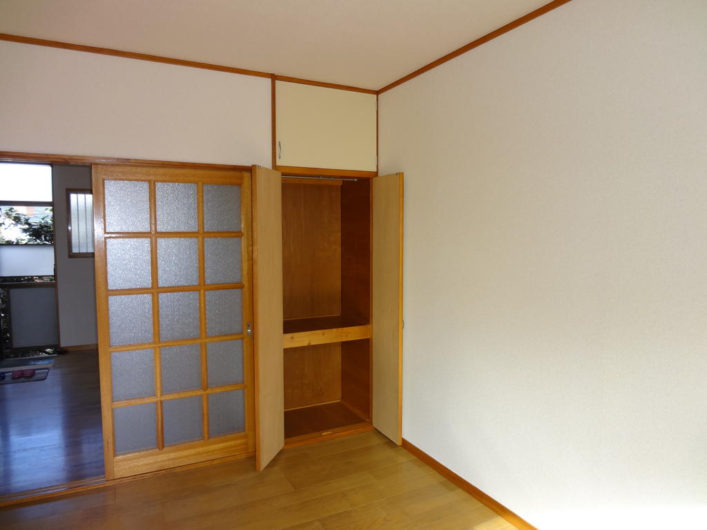 Living and room. From Western-style