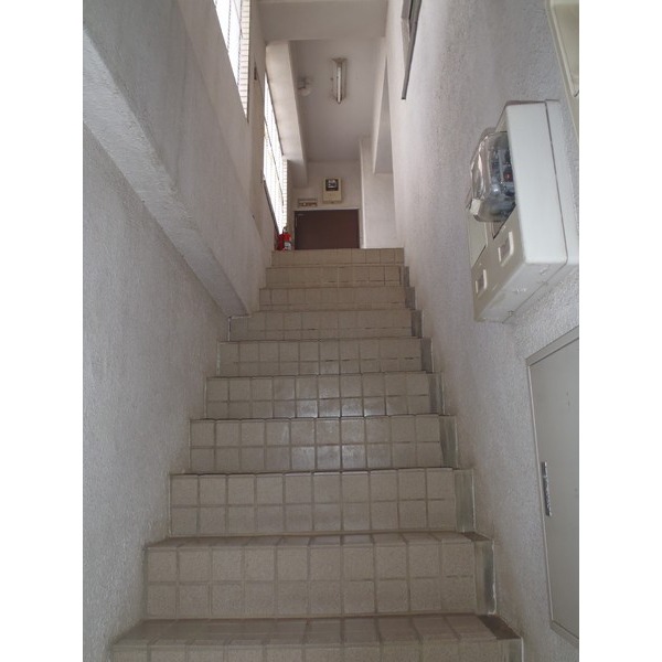 Other common areas. Stairs