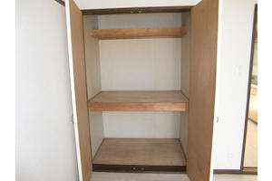 Receipt. Other Room No. Housing wealth