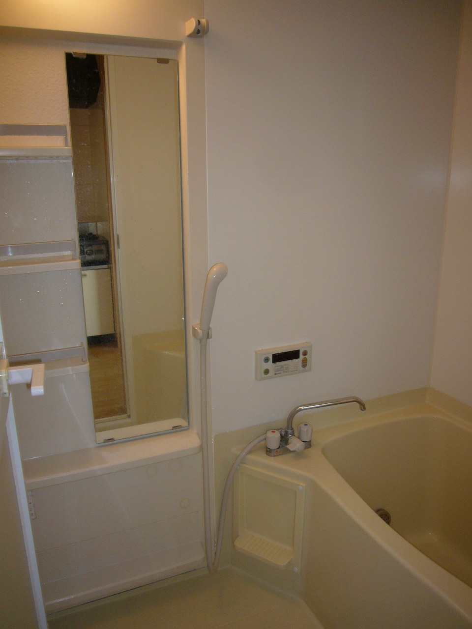 Bath. Other Room No. ☆ With reheating function