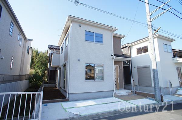 Local appearance photo. Building 2