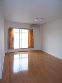 Living and room. Good is the living of the form. 