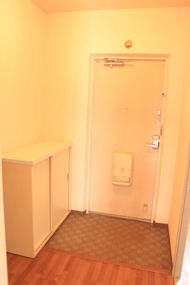 Other common areas. Entrance