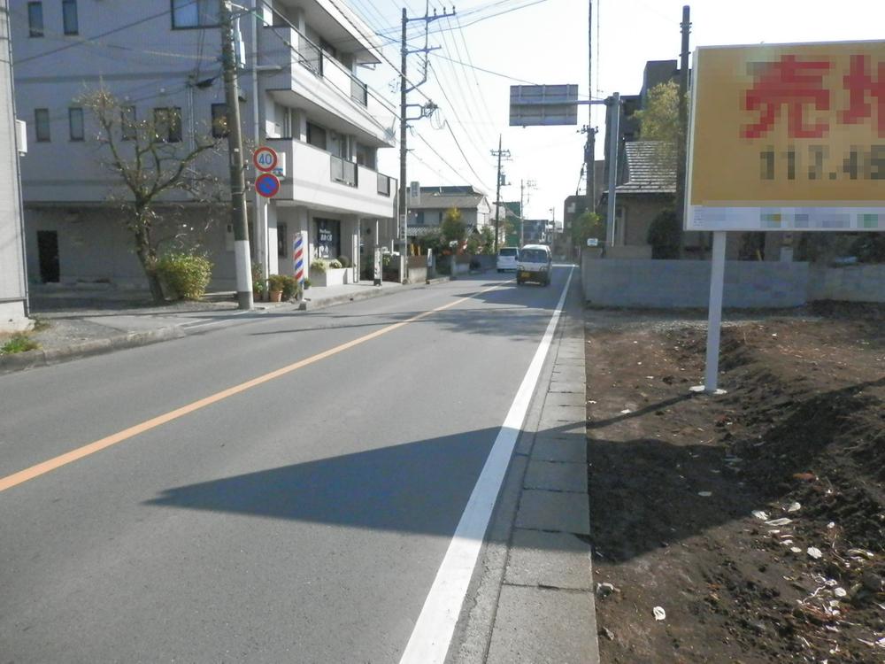 Local photos, including front road. Local (11 May 2013) Shooting